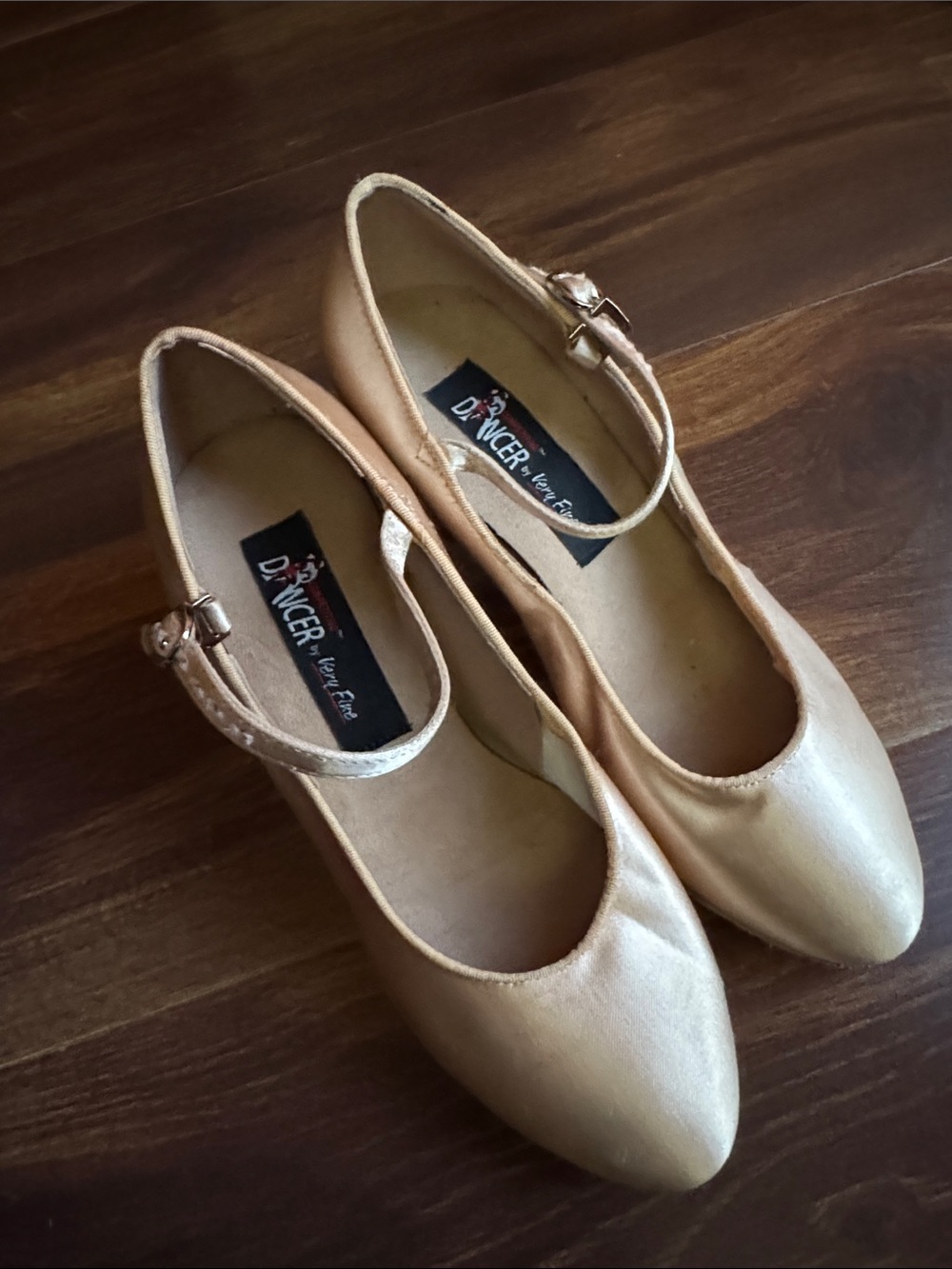 Competitive Dancer by Very Fine International Smooth Ballroom Dance Shoes Size 5